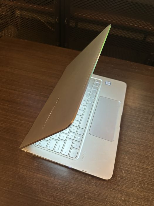 Hp Spectre x360 com ecrã tátil impecável