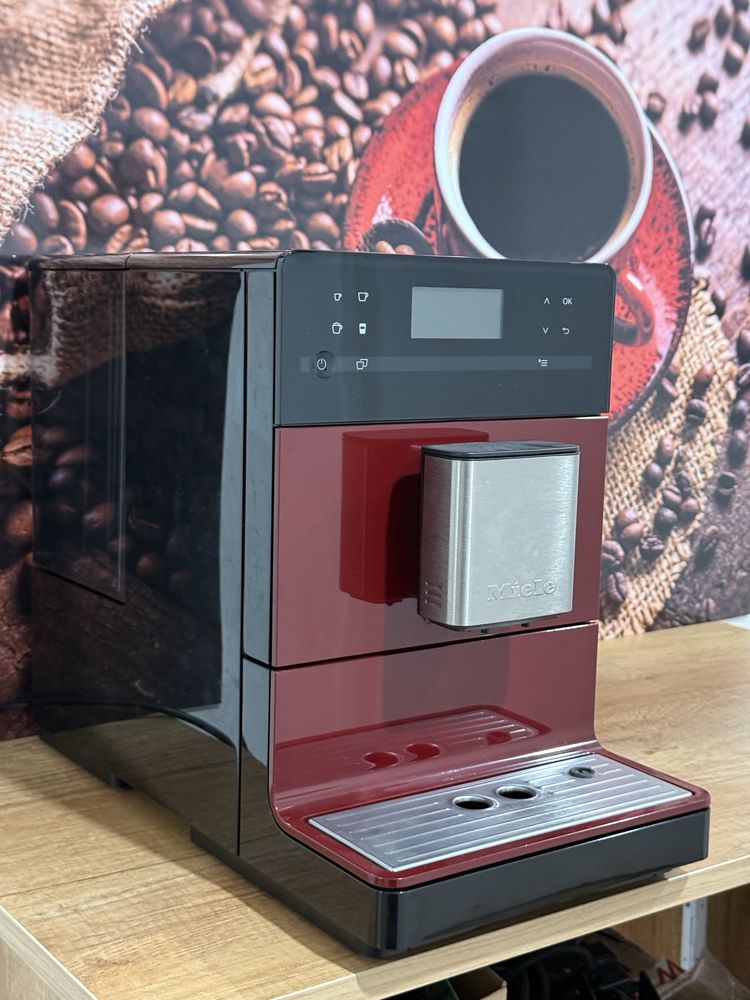 Ekspres do kawy MIELE CM 5300 Auto Cappuccino oraz Latte gwarancja