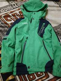 Весняна курточка на хлопчика 9-11 років розмір 146