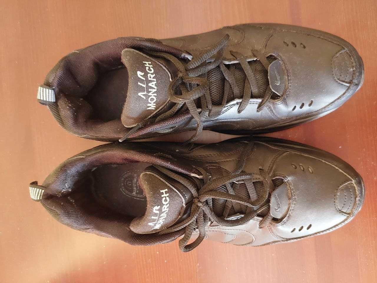 Продам кросівки чоловічі б.у