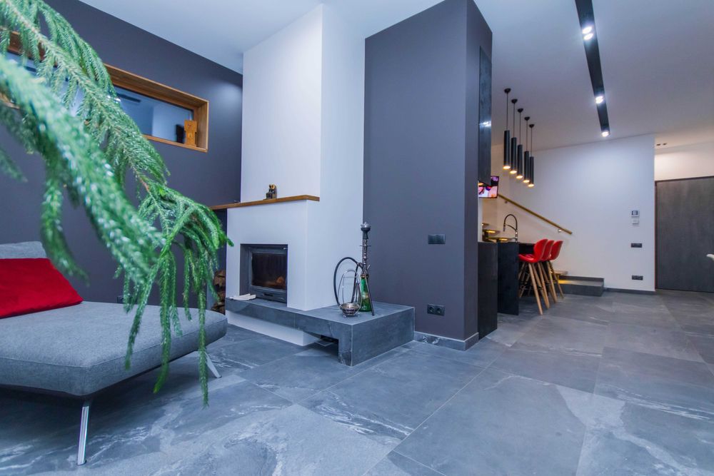 Будинок з безперебійним електропостачанням та автономним опаленням