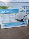 Робот для чистки басейна intex zx50