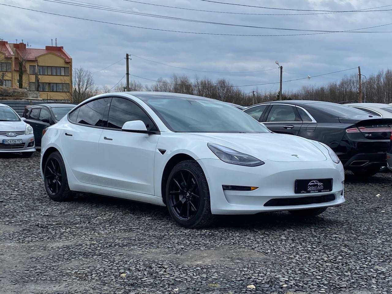 Tesla Model 3 2021