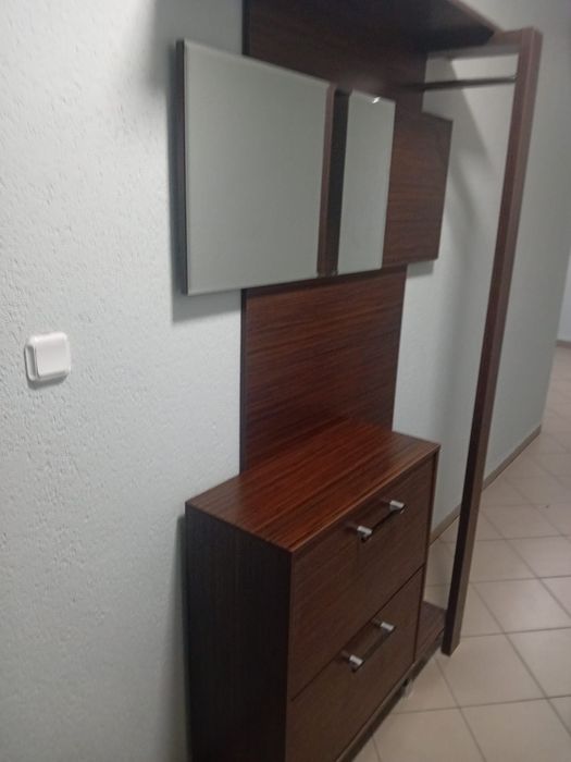 Szafka na buty z wieszakiem, lustrem na korytarz