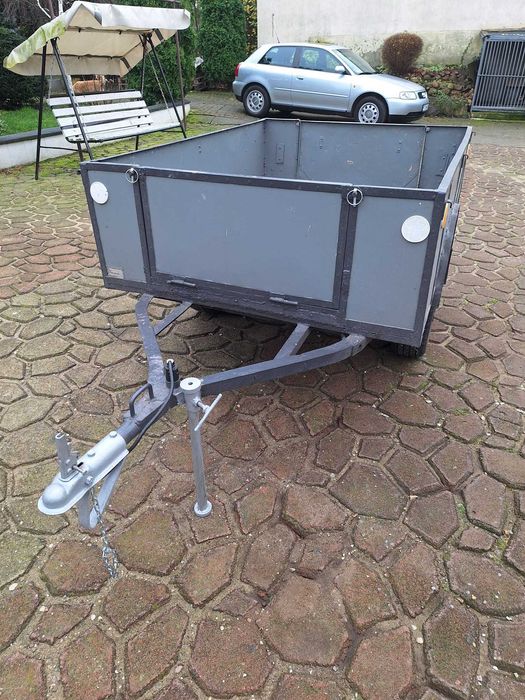 Sprzedam przyczepkę zarejestrowaną SAM