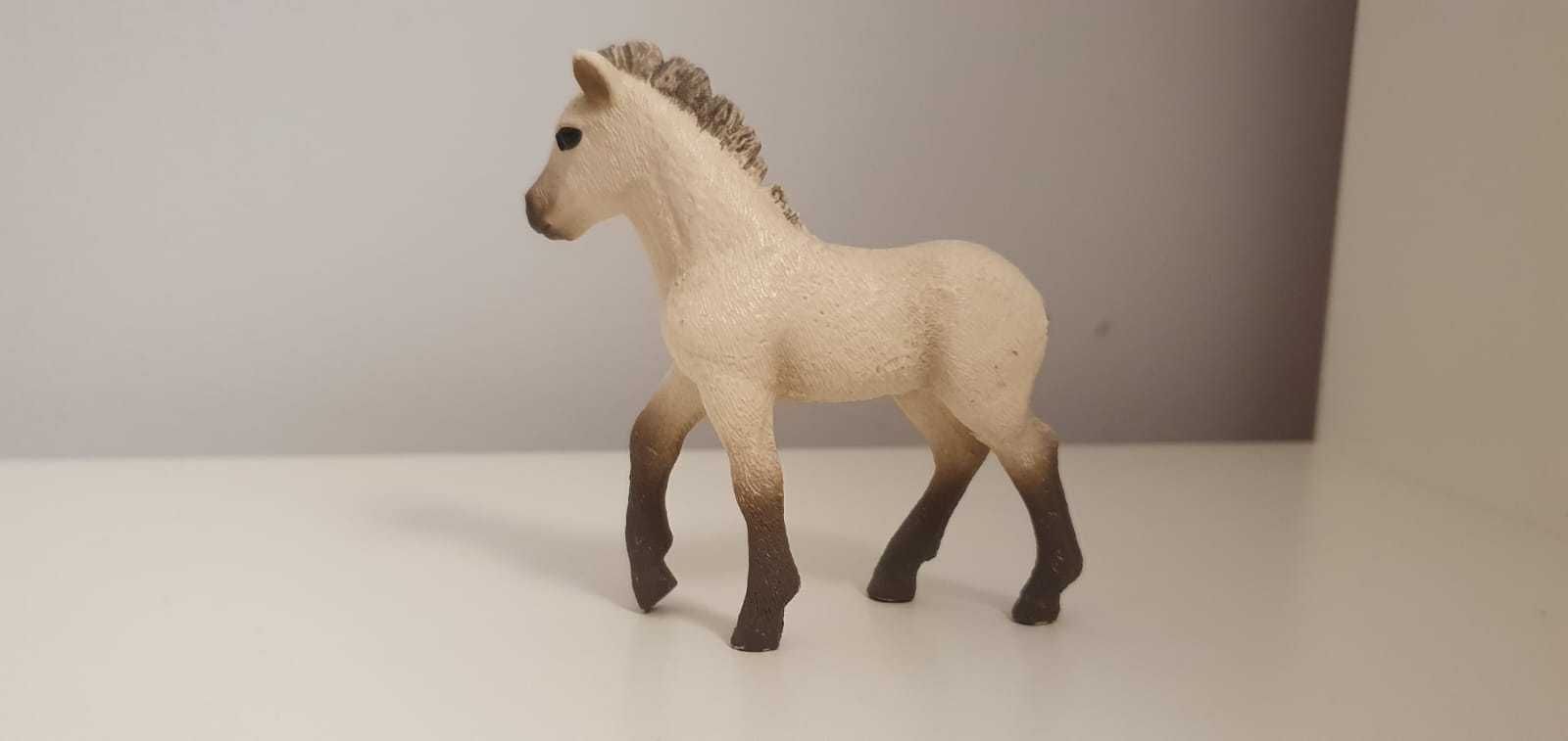 Źrebię kuca islandzkiego figurka Schleich