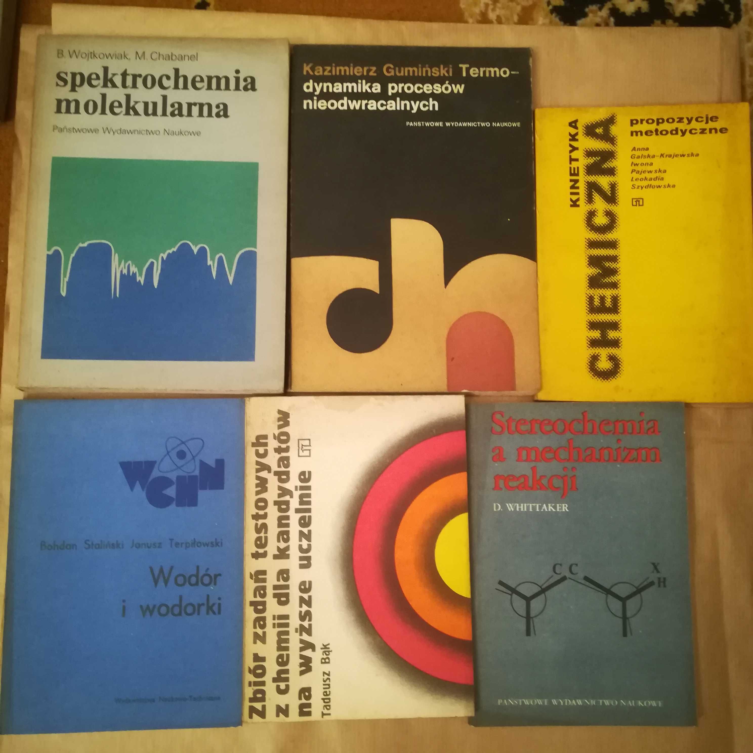 Zestaw książek z chemii