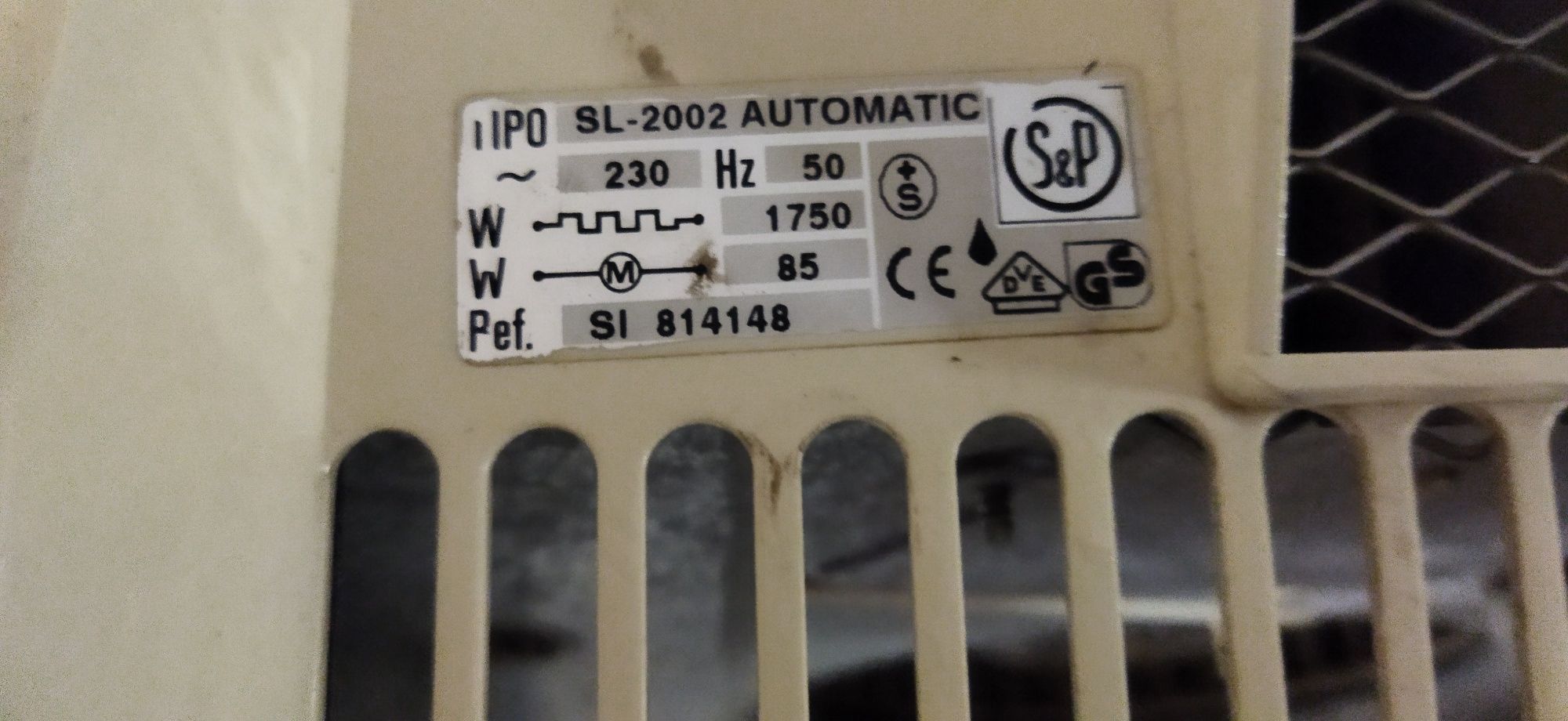 Secador de mão elétrico