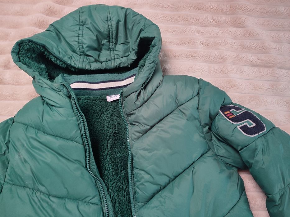 Zimowa kurtka chłopięca, ocieplana r.140