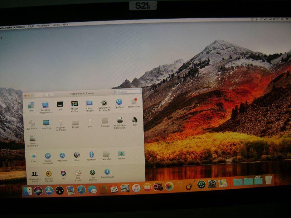 computador Apple iMac de 21,5”