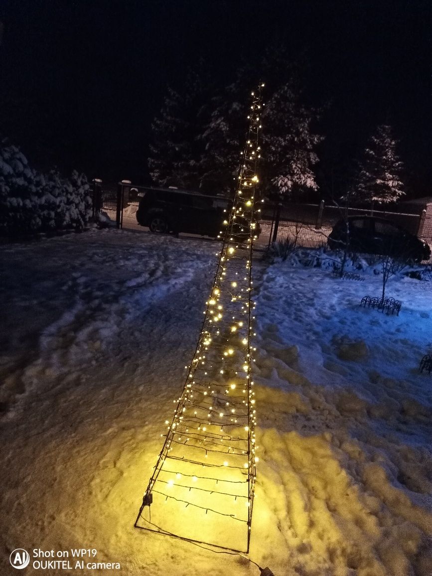 Choinka led zewnętrzna pylon dekoracje świąteczne