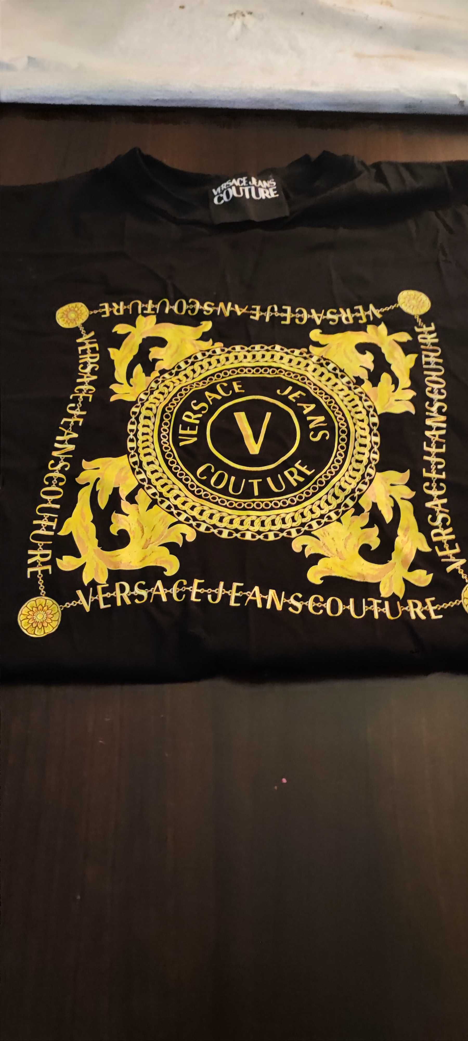T Shirt Versace Couture original (semi-nova) até 22/08