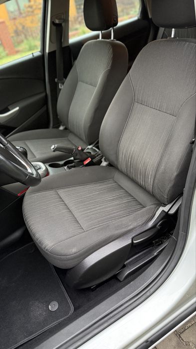 Opel Astra J 1.6 16v Benzyna 2011r z Niemiec