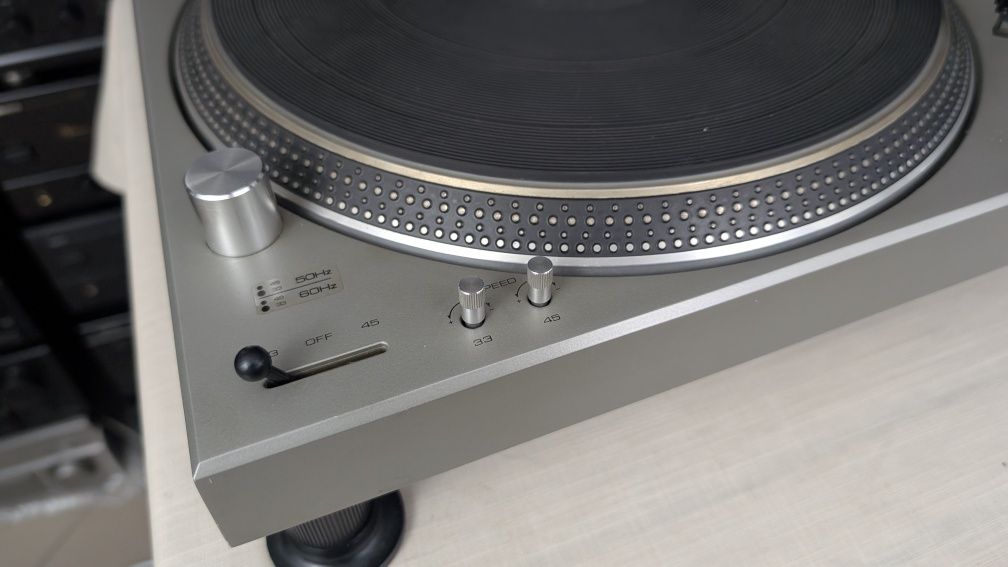 Technics SL-120 Wysokiej klasy gramofon po pełnym serwisie.