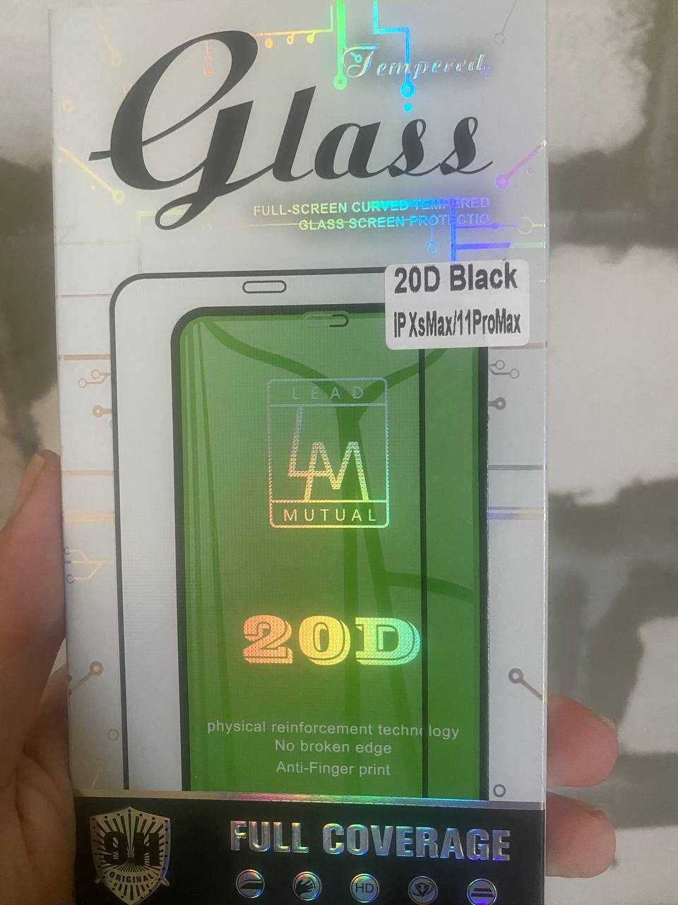 Новый iphone 11 pro max 265/4 c чехлом и проводом для зарядки