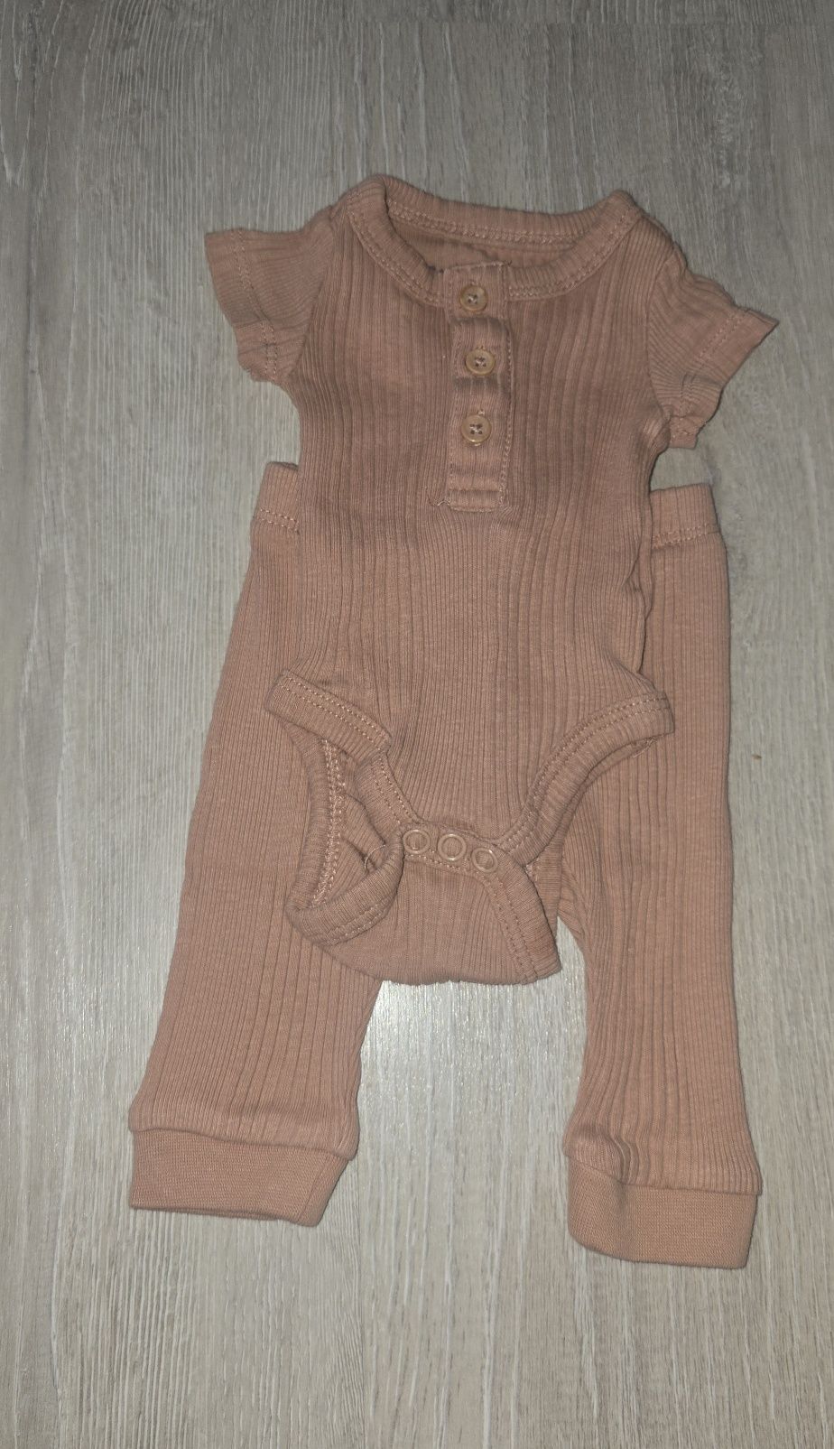Zestaw body I spodenki