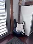 Guitarra eletrica squier e amplificador fender