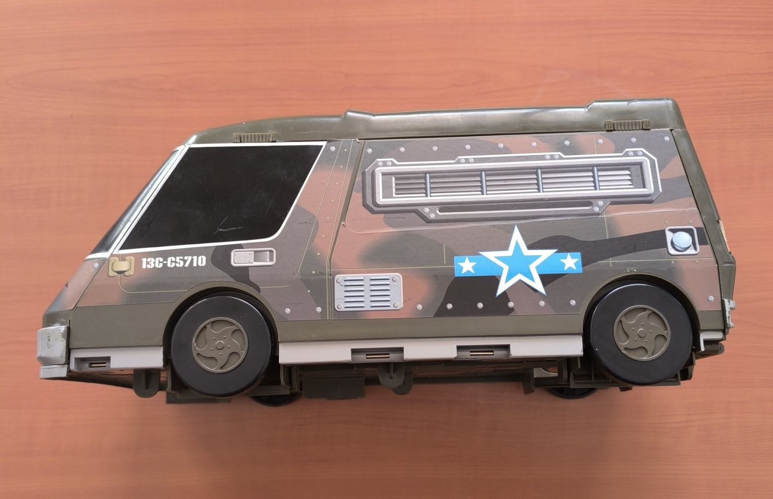 Micro Machines Galoob Military Super Van City Vintage