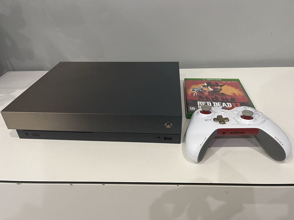Xbox One X, Gold Rush. 1Tb HDD. RDR2. Геймпад. Коробка