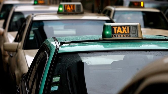 Cedência 2 Licenças/Alvará Taxi Lisboa