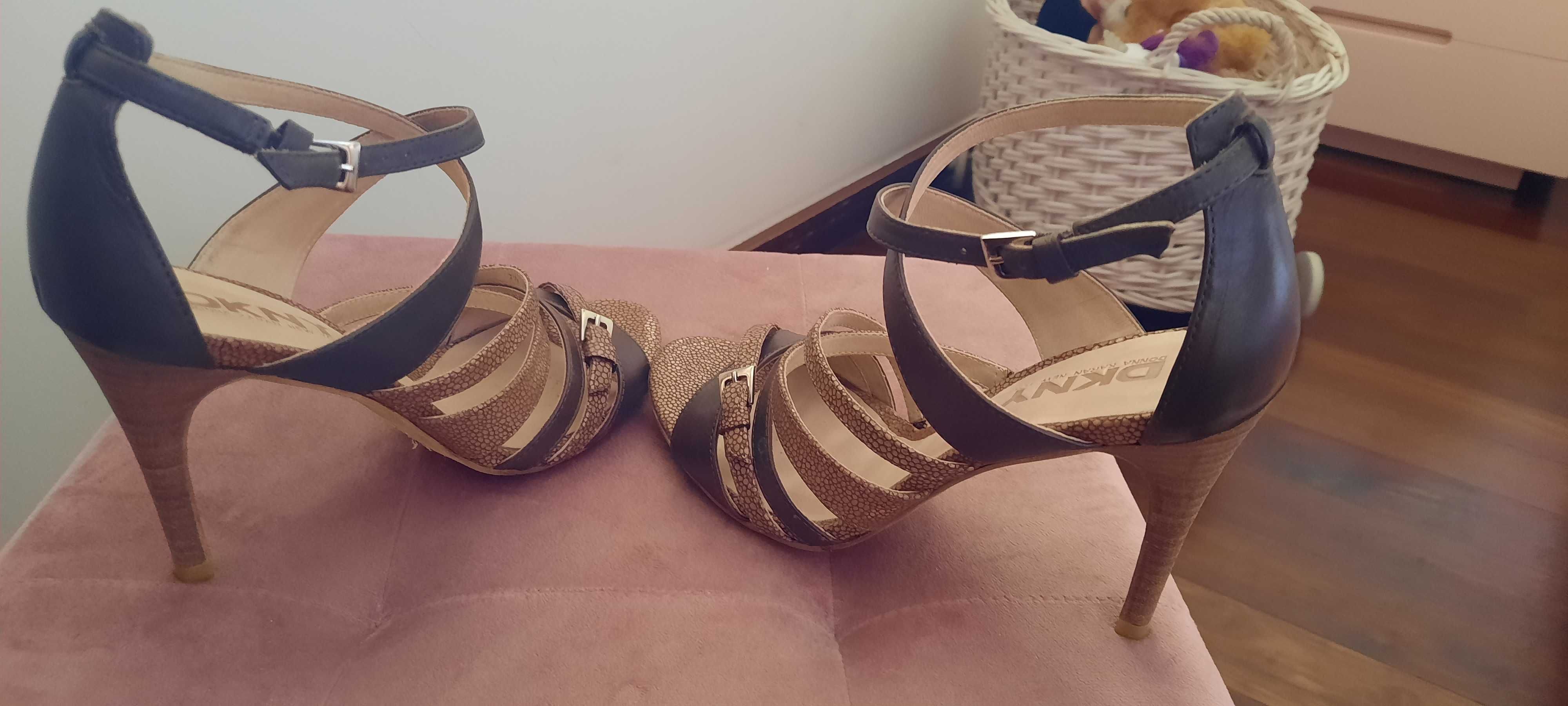 Sandalias  em pele  tamanho  38 Dona Karan DKNY