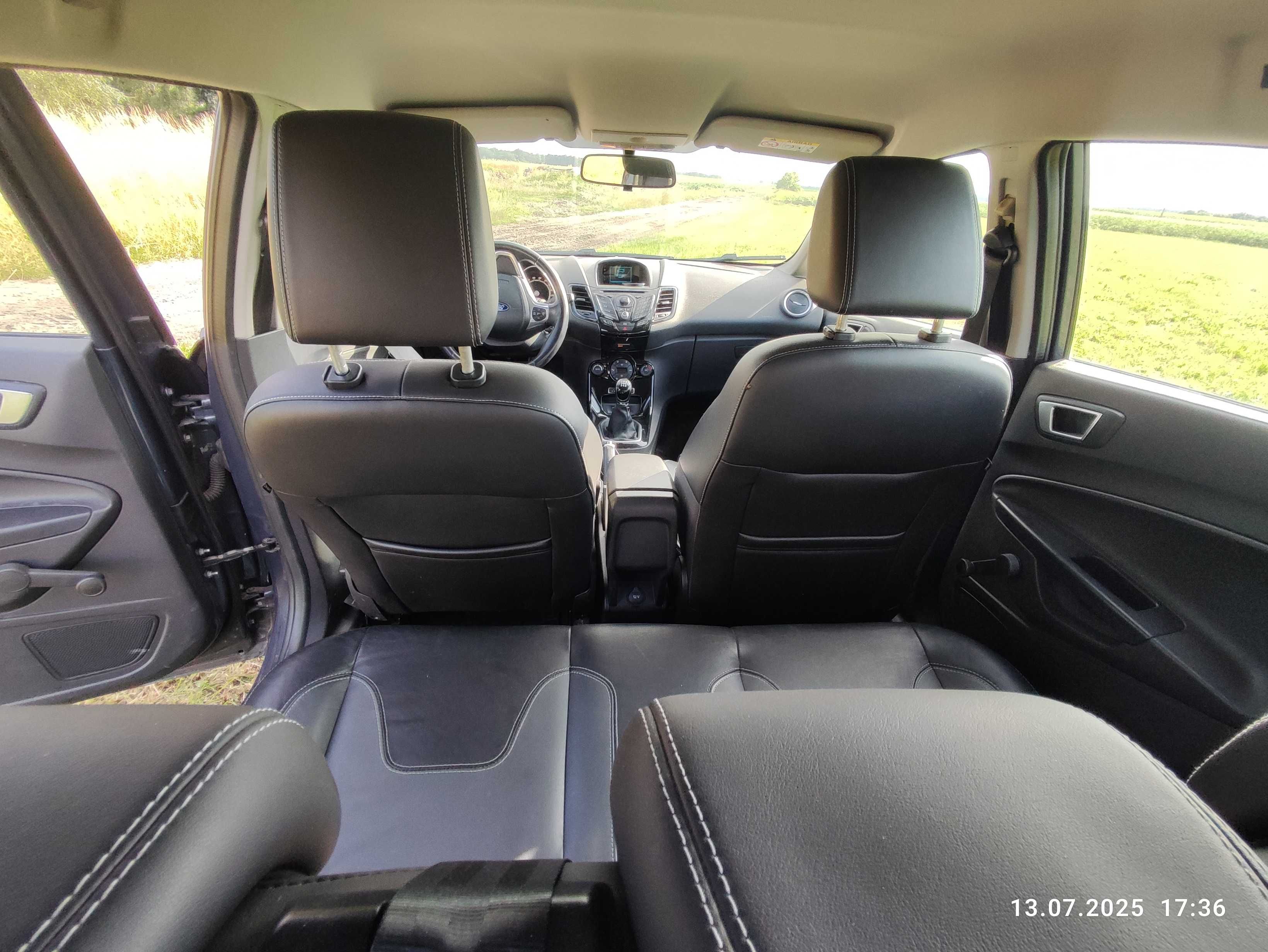 Sprzedam Ford fiesta MK7 2014