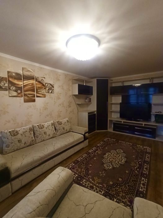 Оренда затишної квартири в р-ні Митниці