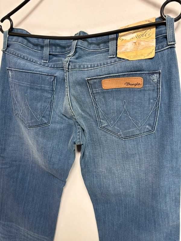 Wrangler MAE W26 L34 Damskie Jeansy Prosty Krój Denim 100% Bawełna