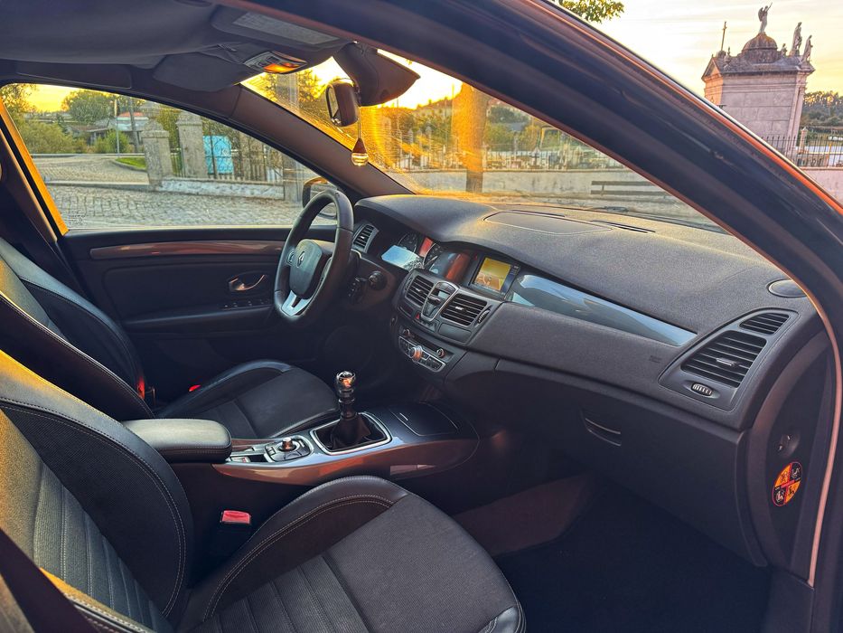 Renault Laguna Break 1.5 DCI 110cv - Desde 107€ Mês