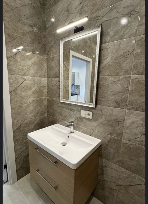 Новий сучасний таунхаус з сонячними панелями,2 км від проспекту Бажана