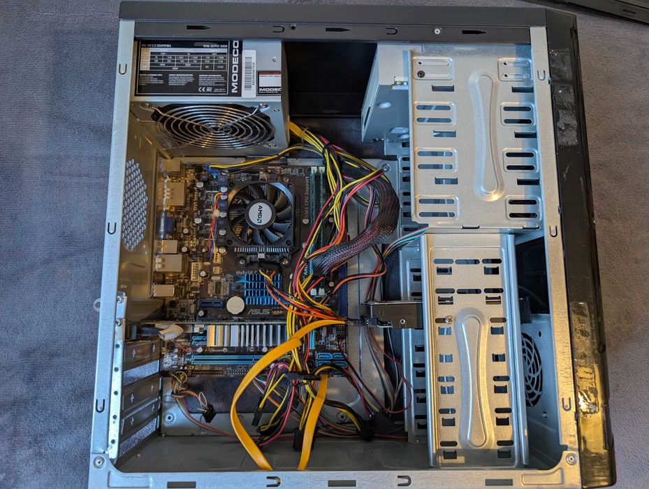 Komputer stacjonarny Athlon X2 DDR3 nowy dysk