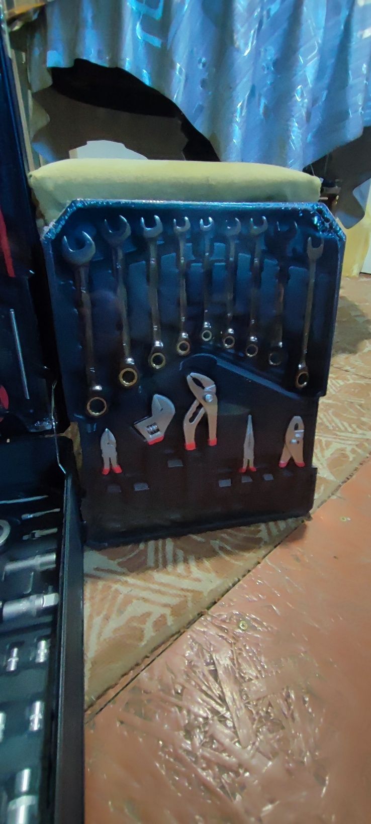 Большой набор инструментов в чемодане Swiss kraft 408