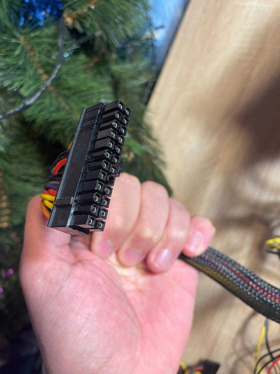 Продам Блок питания на 600W