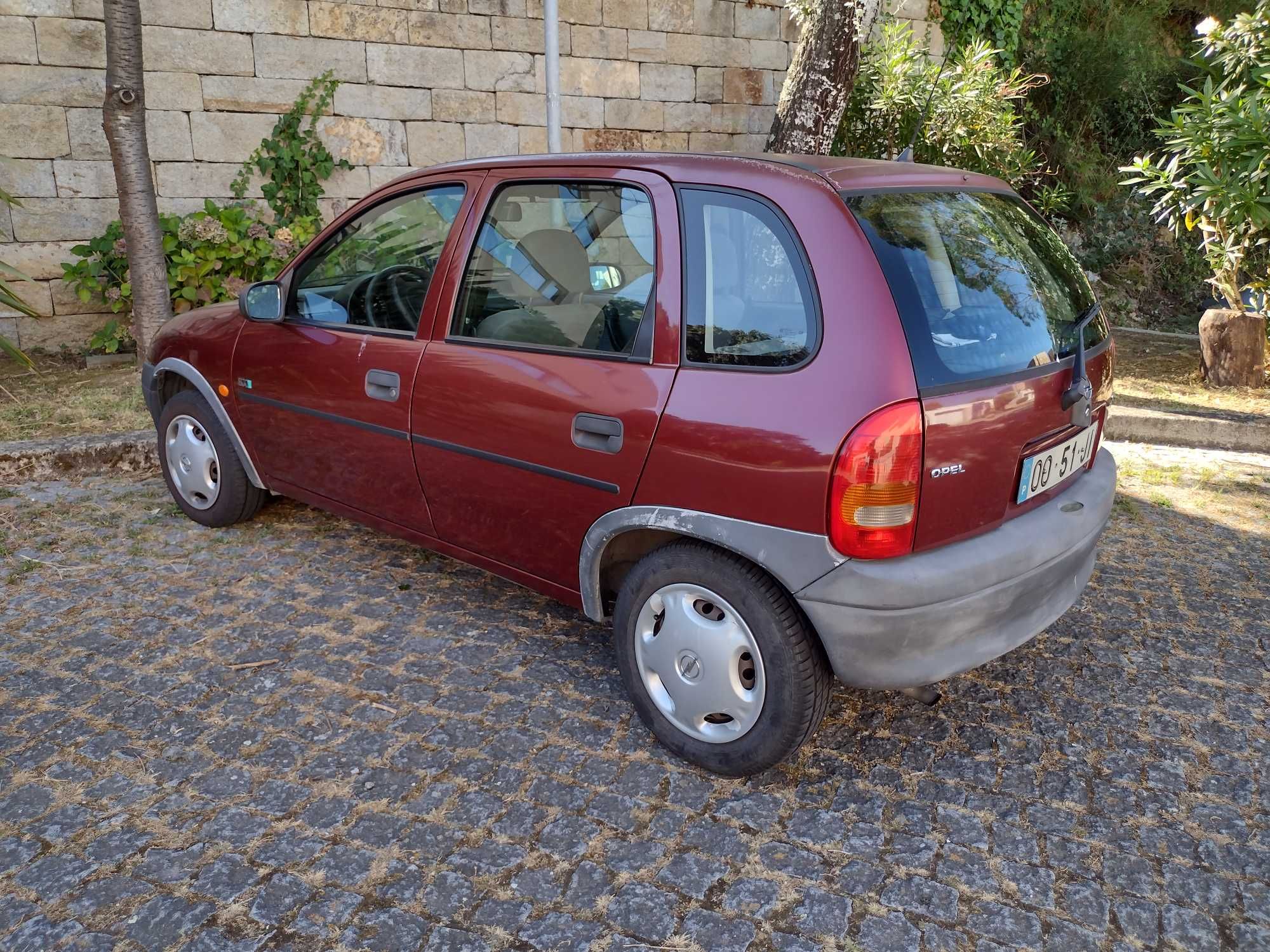 Opel Corsa Muito Econômico