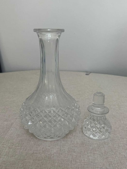 Garrafa de Vidro Lapidado com Rolha + 3 Copos – Conjunto Vintage