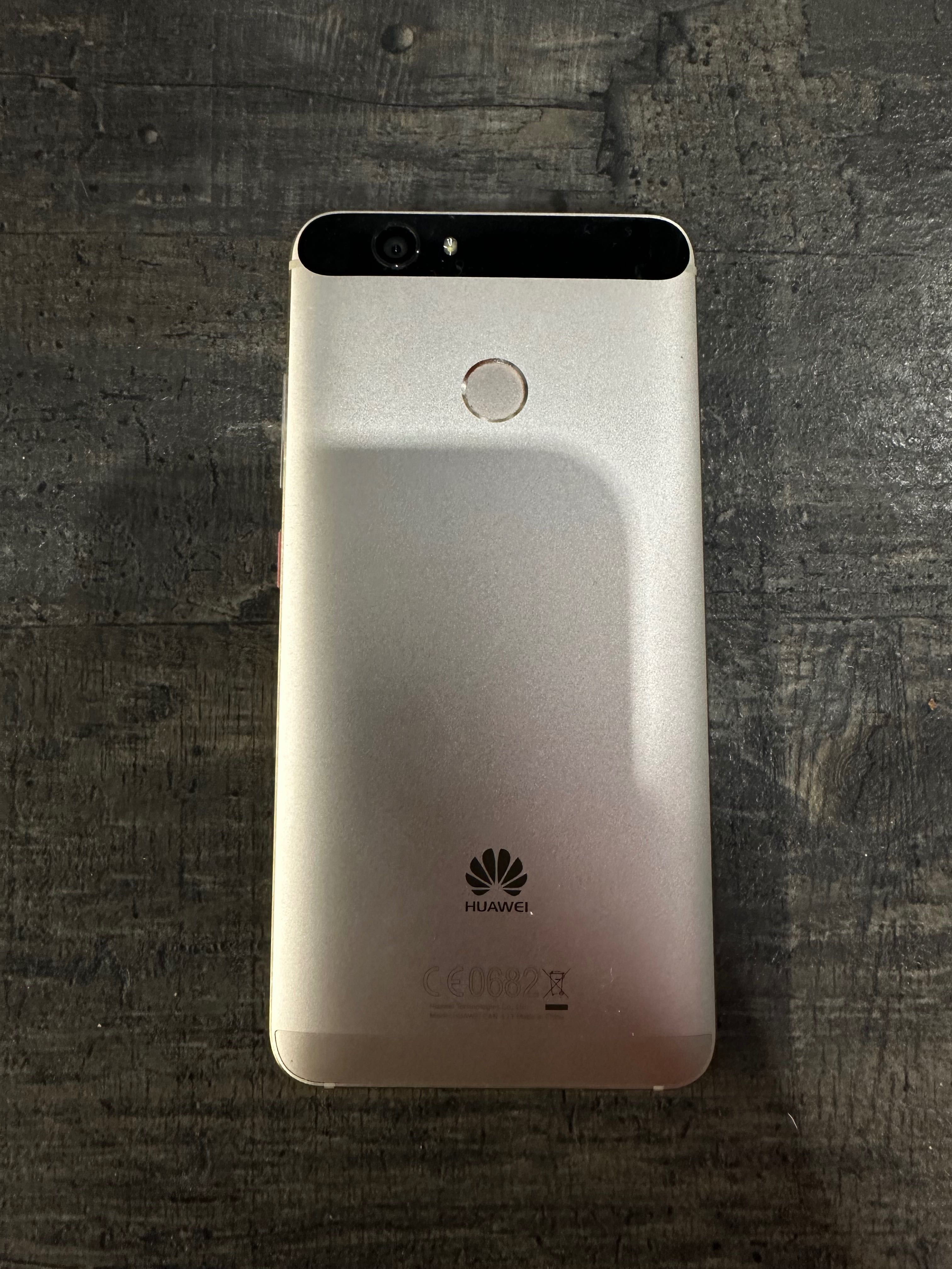 Huawei Nova Dual SIM Ідеал з коробкою