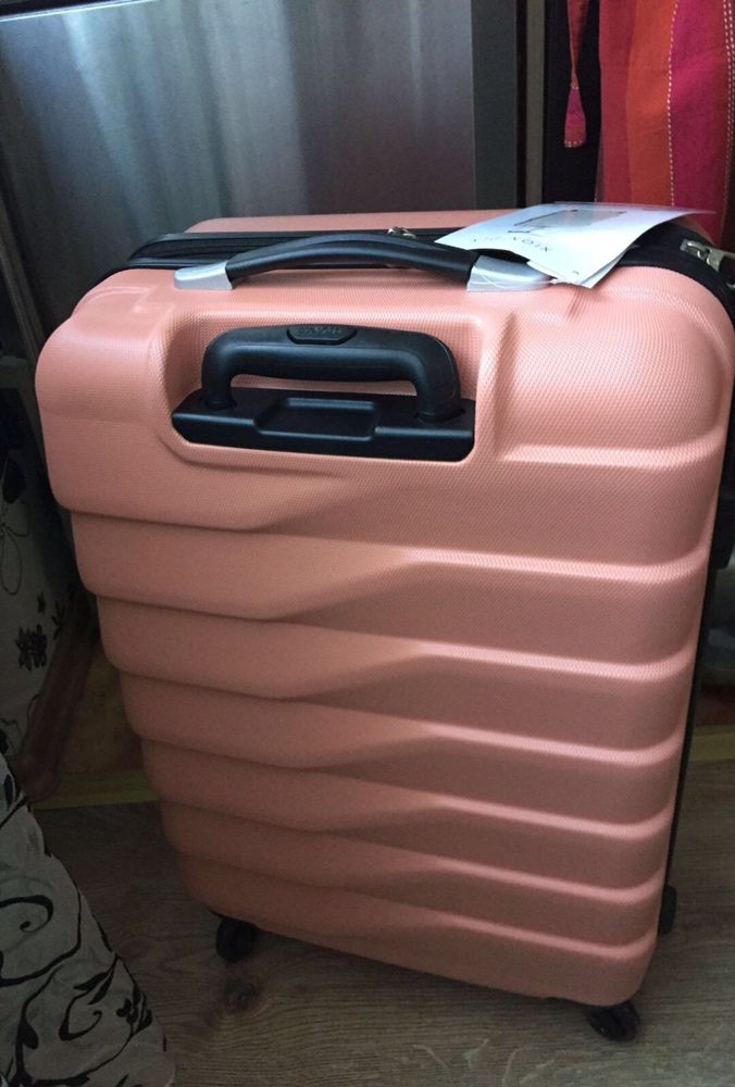 Чемодан American Tourister