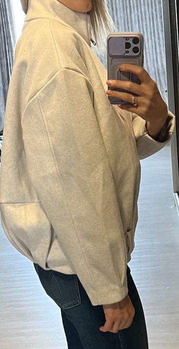 Бомбер ZARA S Палльто Зара пальто на замку куртка демісезонна