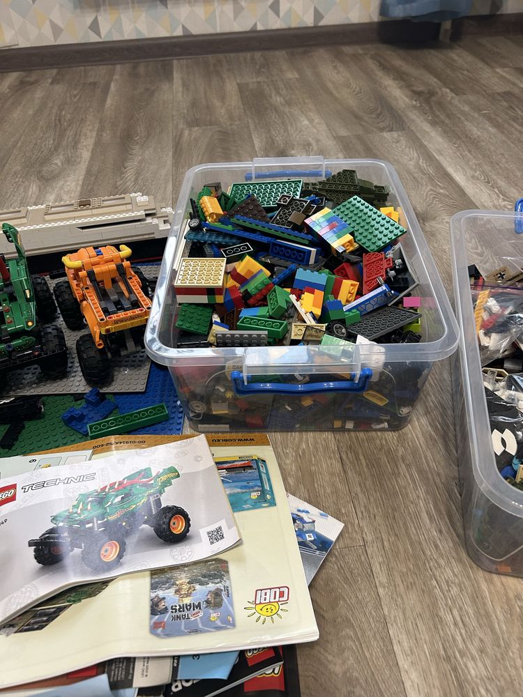 Конструктор LEGO та аналоги
