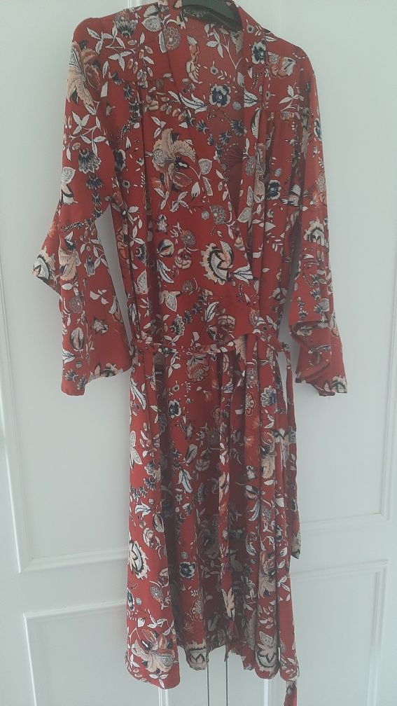 Vestido floral vermelho e bege, M,L