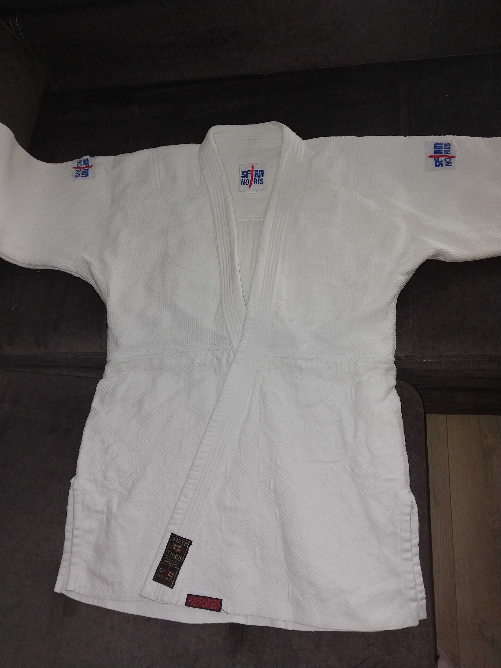 Кімоно для дзюдо SFJAM Noris White Tiger — профі рівень
