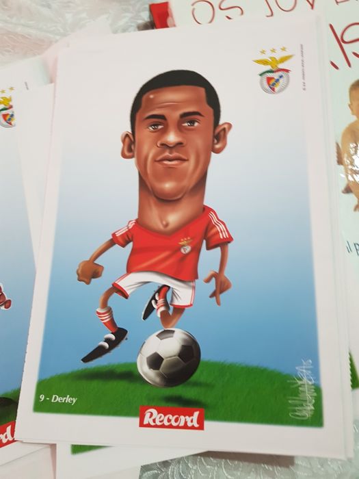 Vendo livro do Benfica e caricaturas