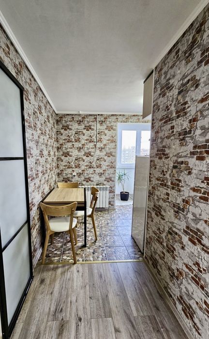 Сдаю 1 комнатную квартиру на Космонавтов/ Электронная