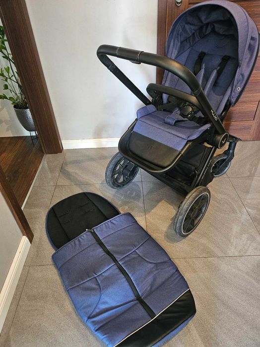 Wózek MUUVO Quick 4.0 2w1 + fotelik z bazą isofix - używany + dodatki