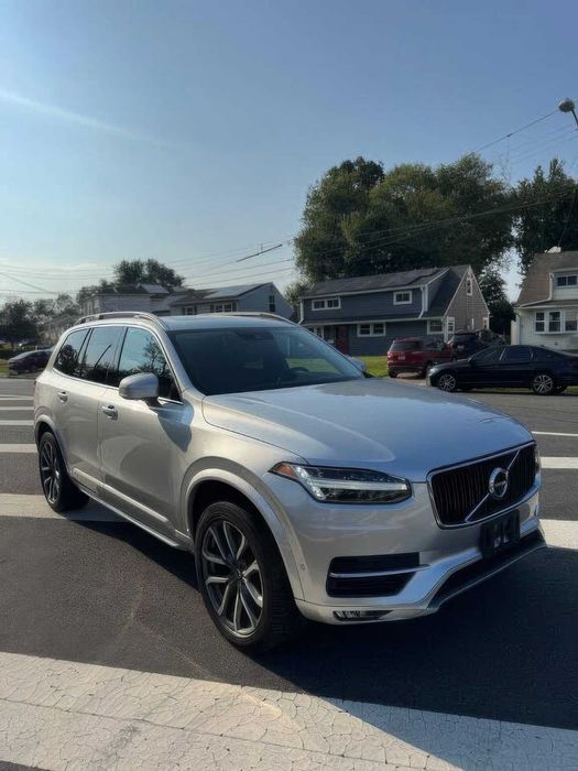 Volvo XC90 T5 Momentum 7-Passenger      2018