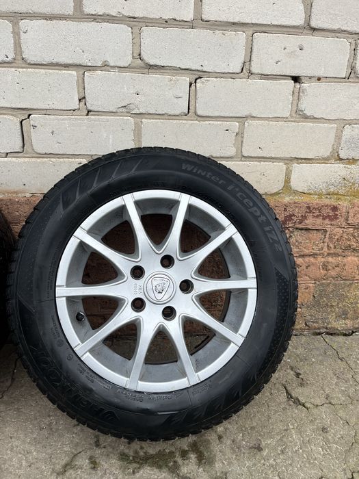 Комплект дисків з резиною r15