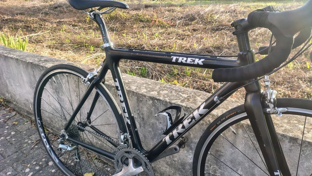 Bicicleta de estrada carbono barata  (trek madone)