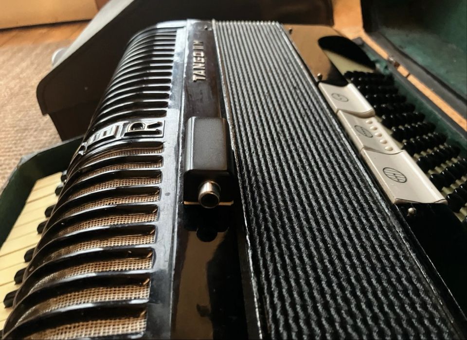 Hohner Tango IIM