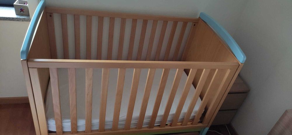 Cama berço Micuna