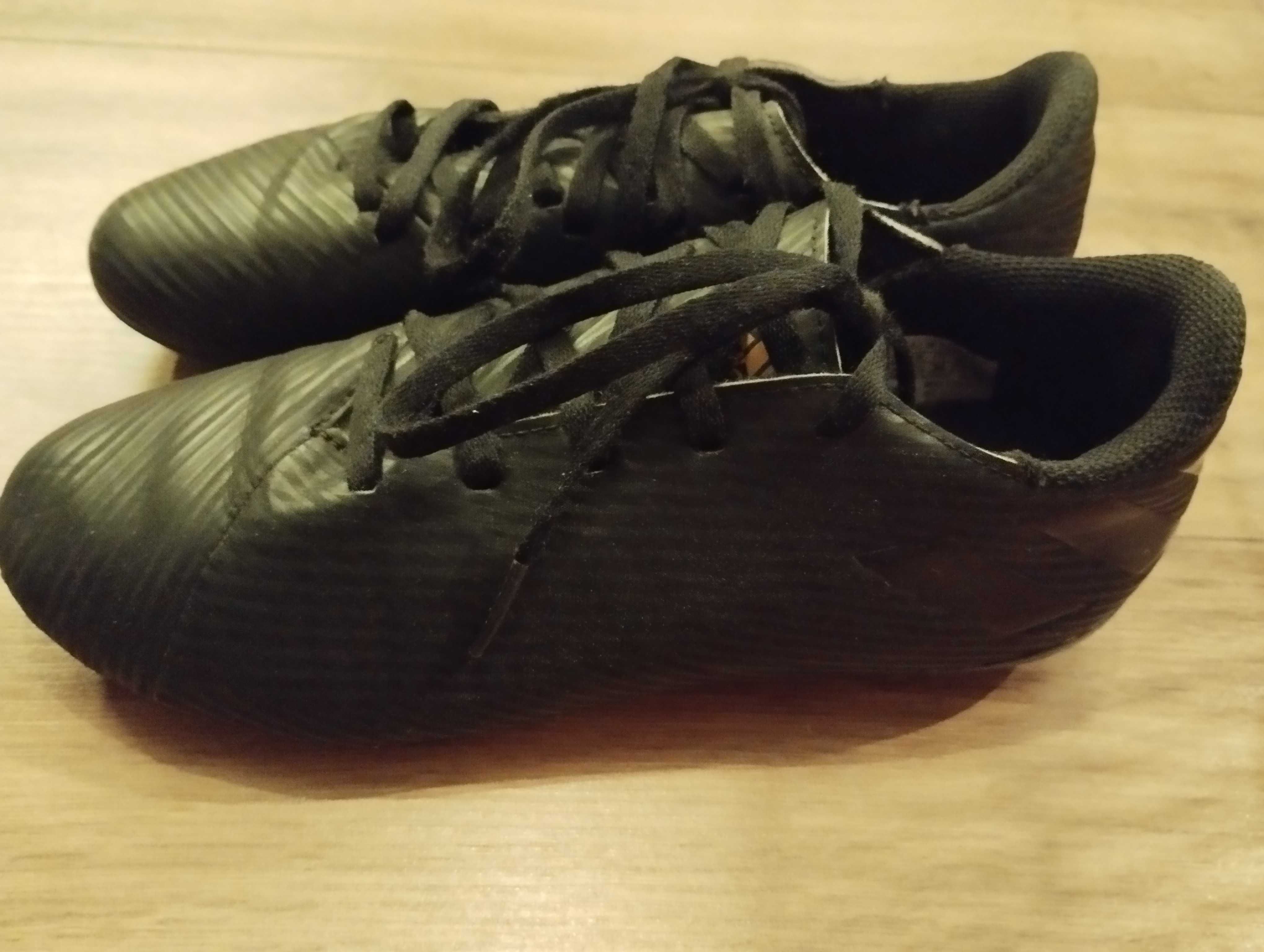 Czarne buty piłkarskie,korki Adidas Nemeziz,roz.36,wkładka 22
